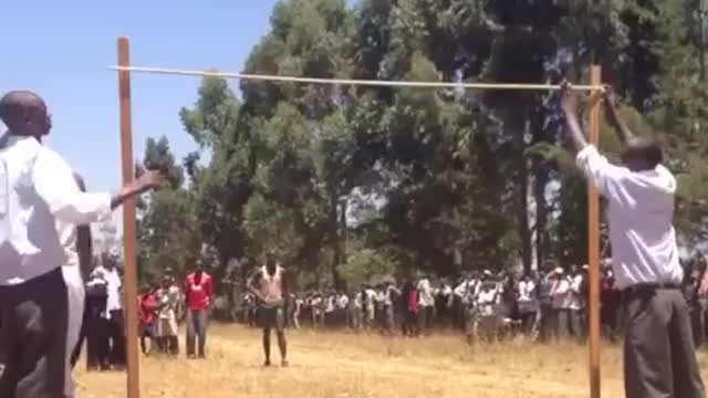 Kenyan school’s high jump competition | LADbible