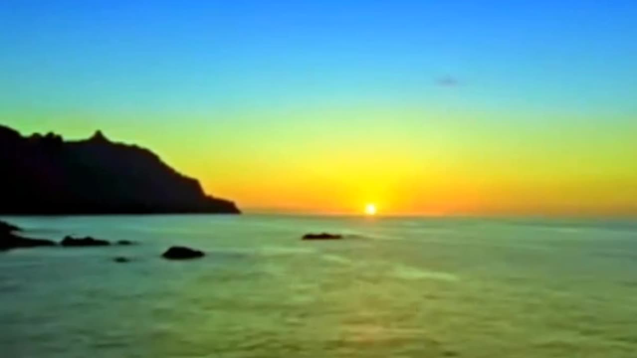 Beautiful Sunshine and Water View