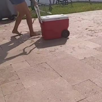 The difference between northerners and Floridians. HAHA