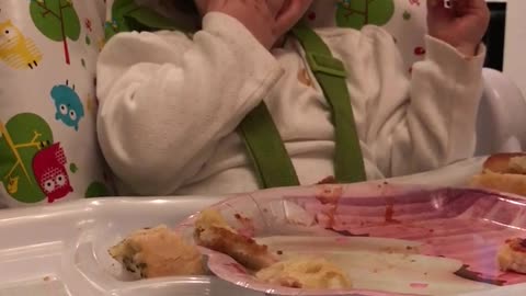 Toddler pulls funniest face