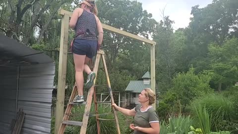 5th God's Little Acre Entrance Reno: Crossbeam!🏗️🚧👷‍♀️