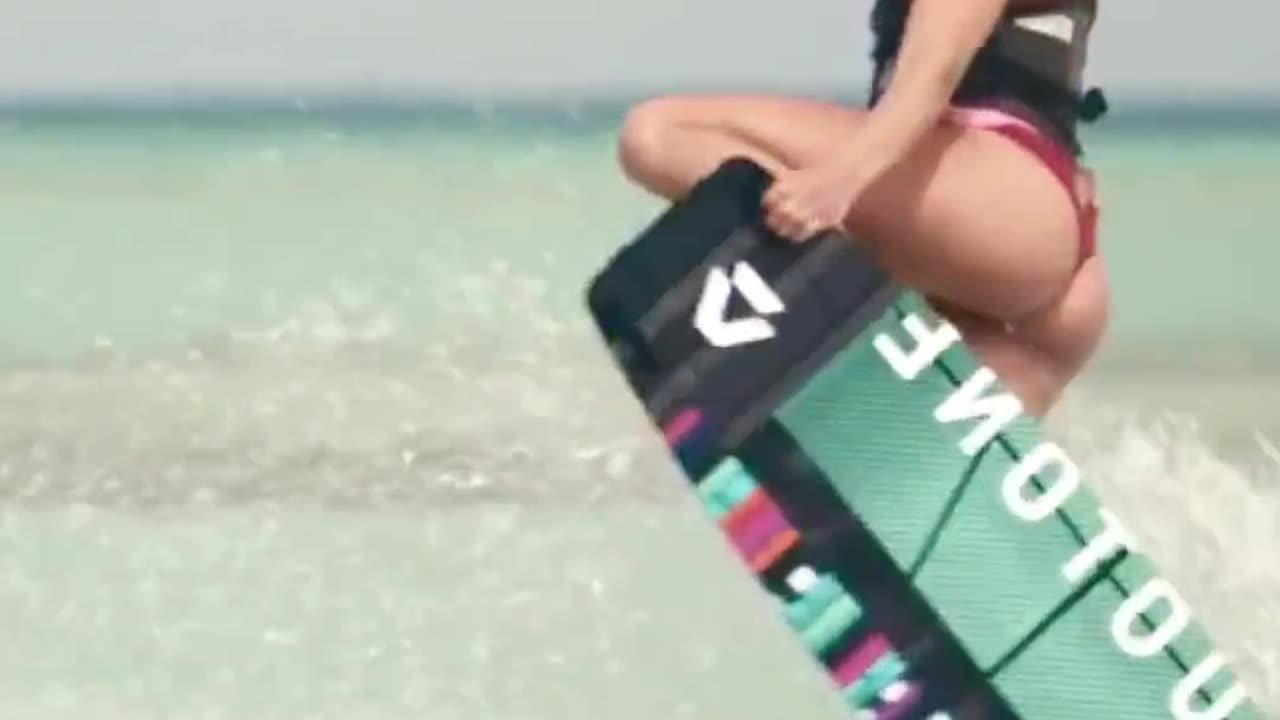 Larike full enjoy in sea