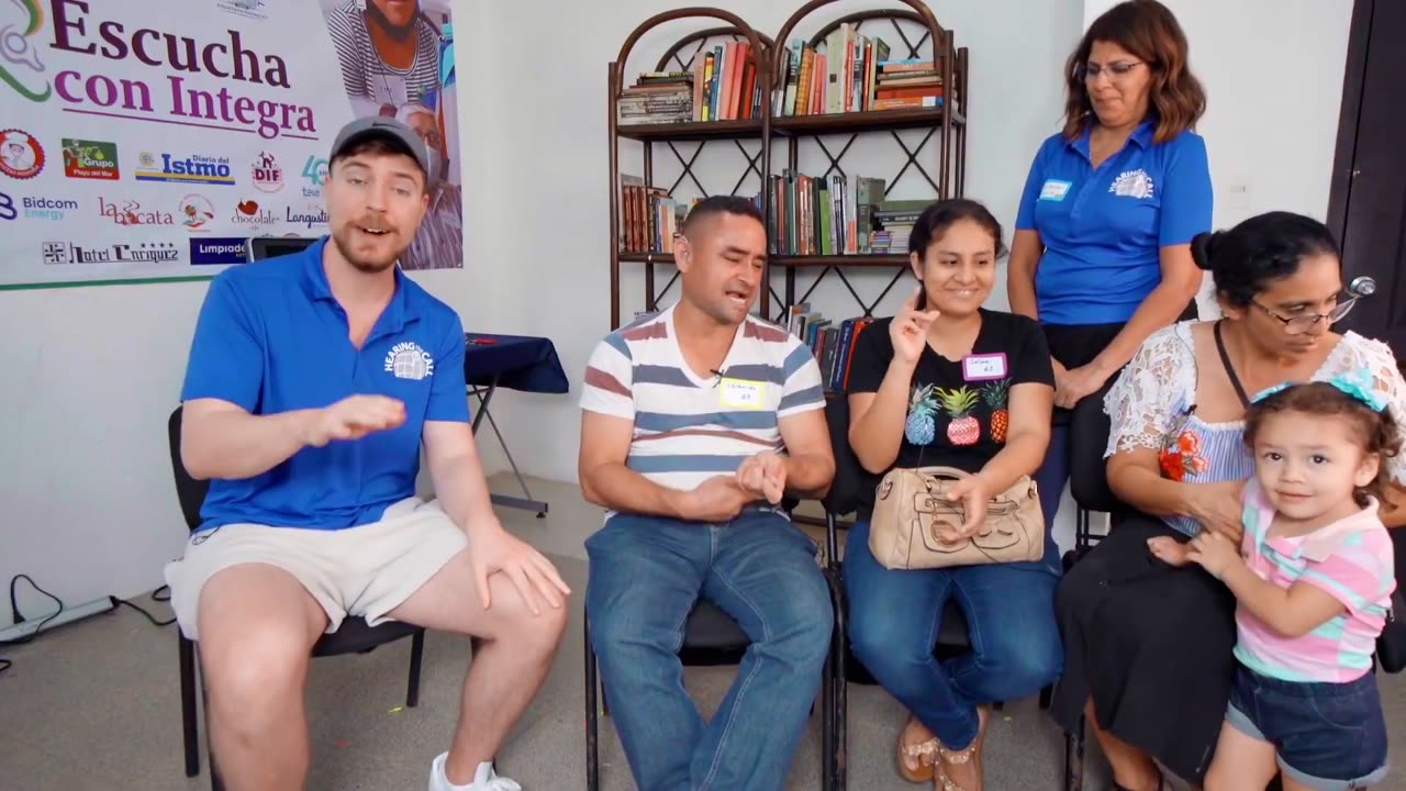 Helping Deaf People in Mexico