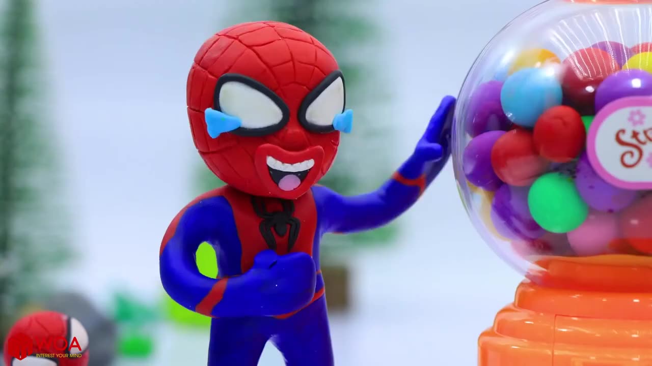 EPIC! SPIDERMAN & FROZEN ELSA's GUMBALL ADVENTURE! Play Doh Fun!