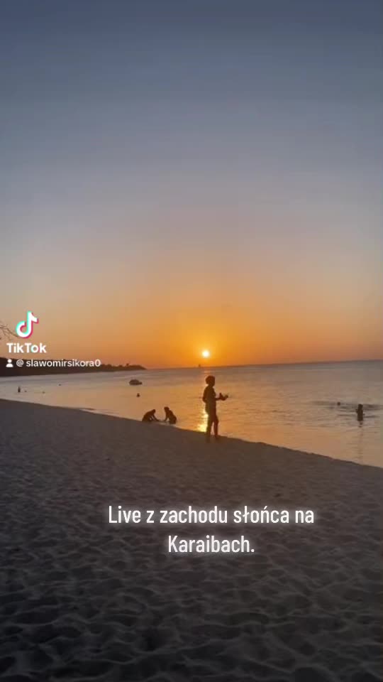 Live na Tik Toku z zachodów słońca.