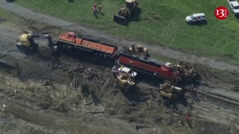 Train derails in Washington state, spills 5,000 gallons of diesel