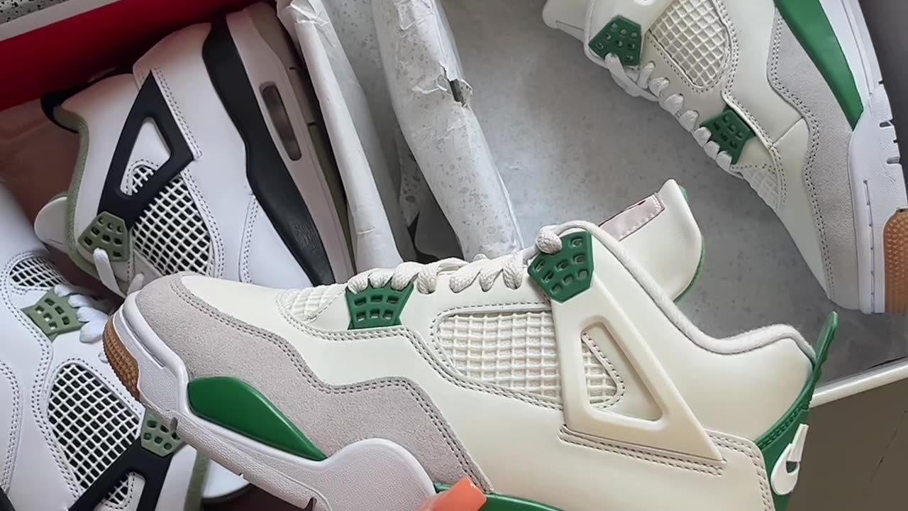 750Kicks Unboxing: Jordan 4 Retro Seafoam & Pine Green with @Juliavkatwijk - Winter Style Outfits YT