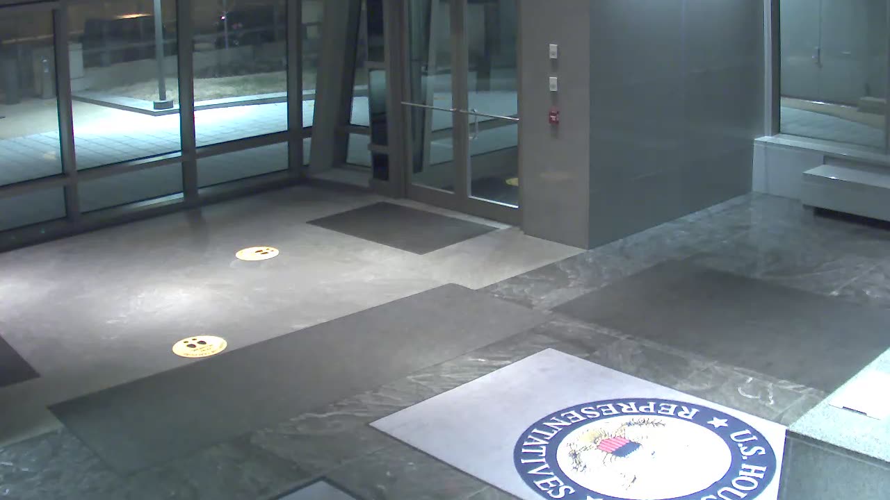 8484OHOB01ScreeningEast_2021-01-06_06h00min01s937ms.mp4