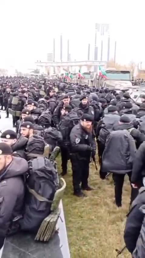 More videos from yesterday, chechan units heading to Ukraine