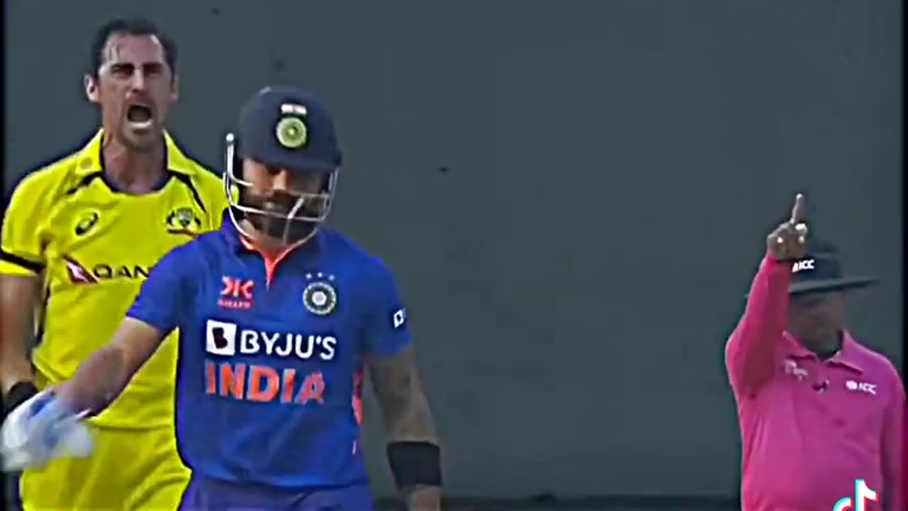 Virat vs starc