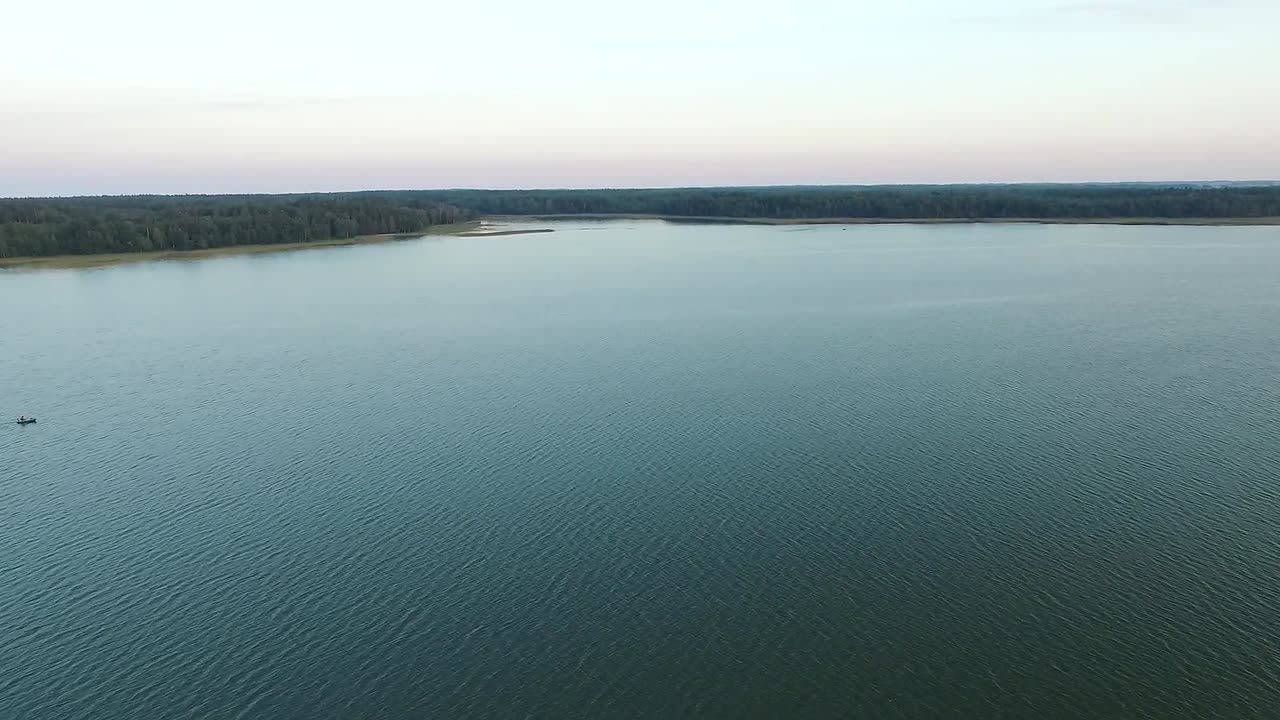 Short - Fly in Alaska Summer