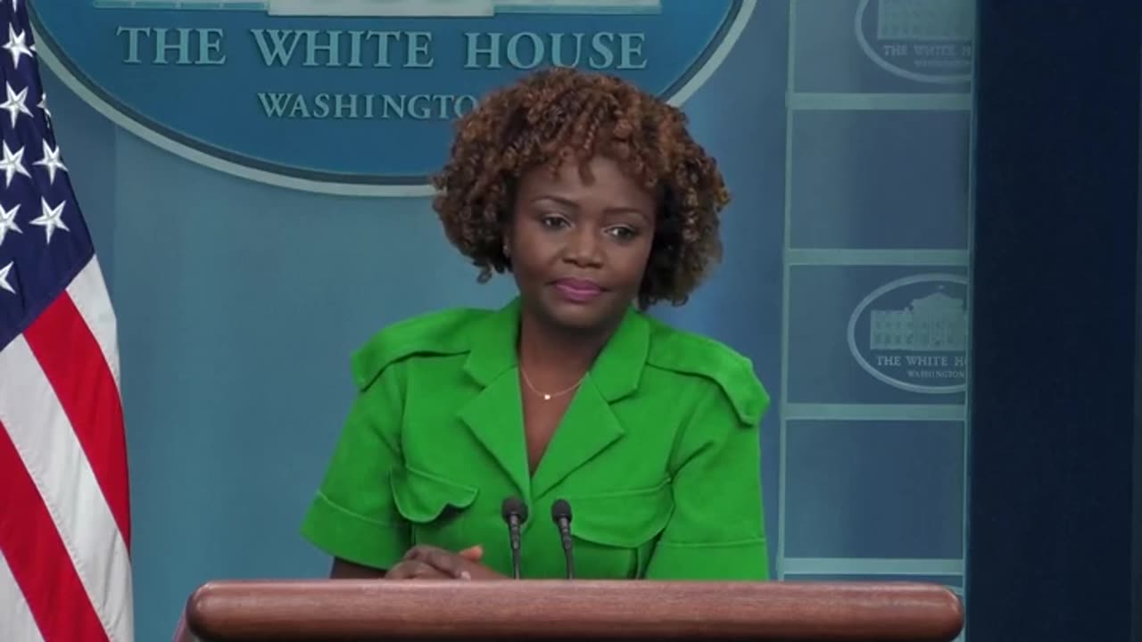 'Mind Your Manners!': White House Reporter Berates Colleague Who Derailed Briefing