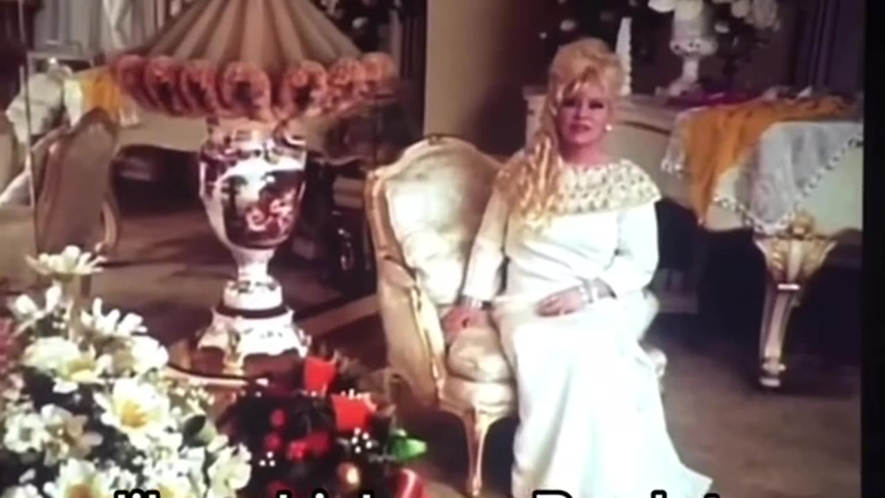 Raquel Welch tells everyone that Mae West was transgender