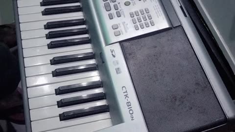 Playing keyboard