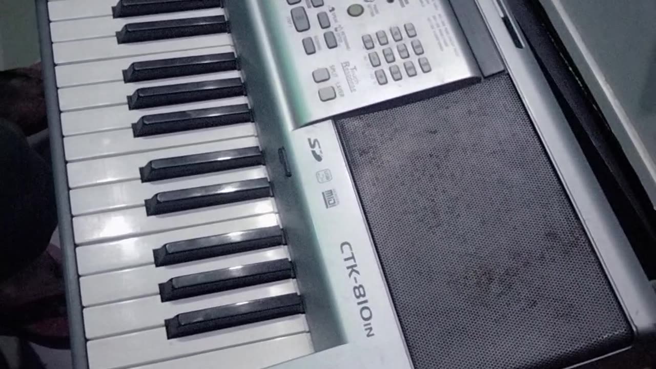 Playing keyboard