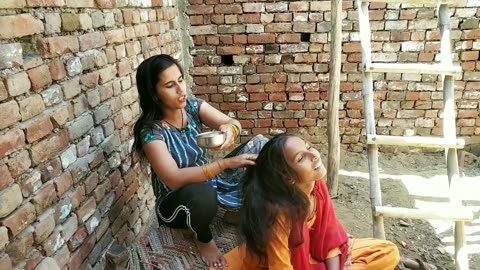 Head massage and nitpicking
