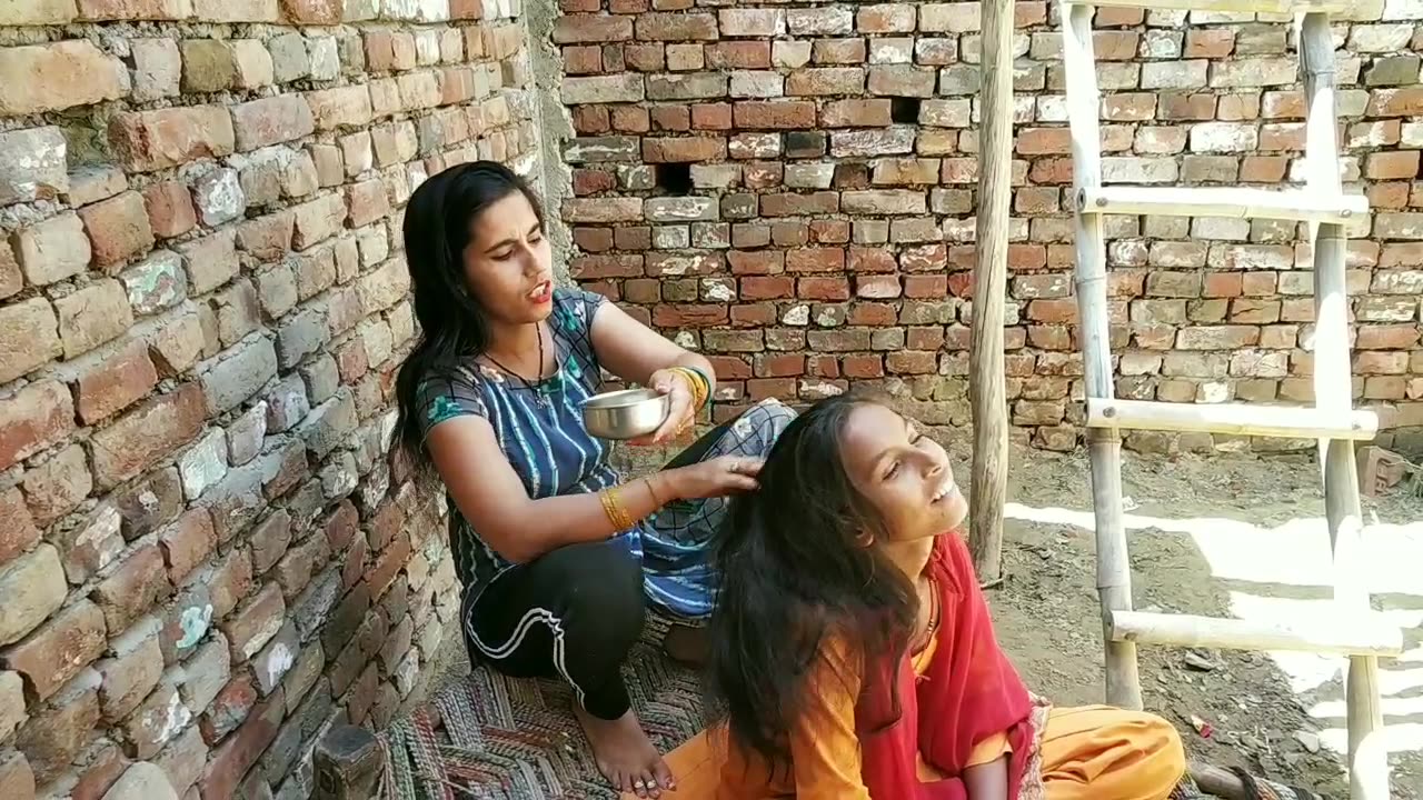 Head massage and nitpicking