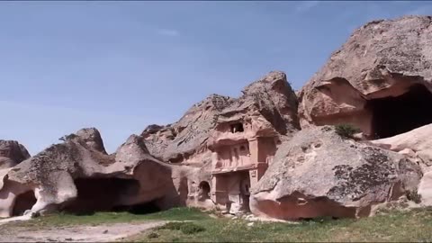 25,000 Year-Old Pyramids