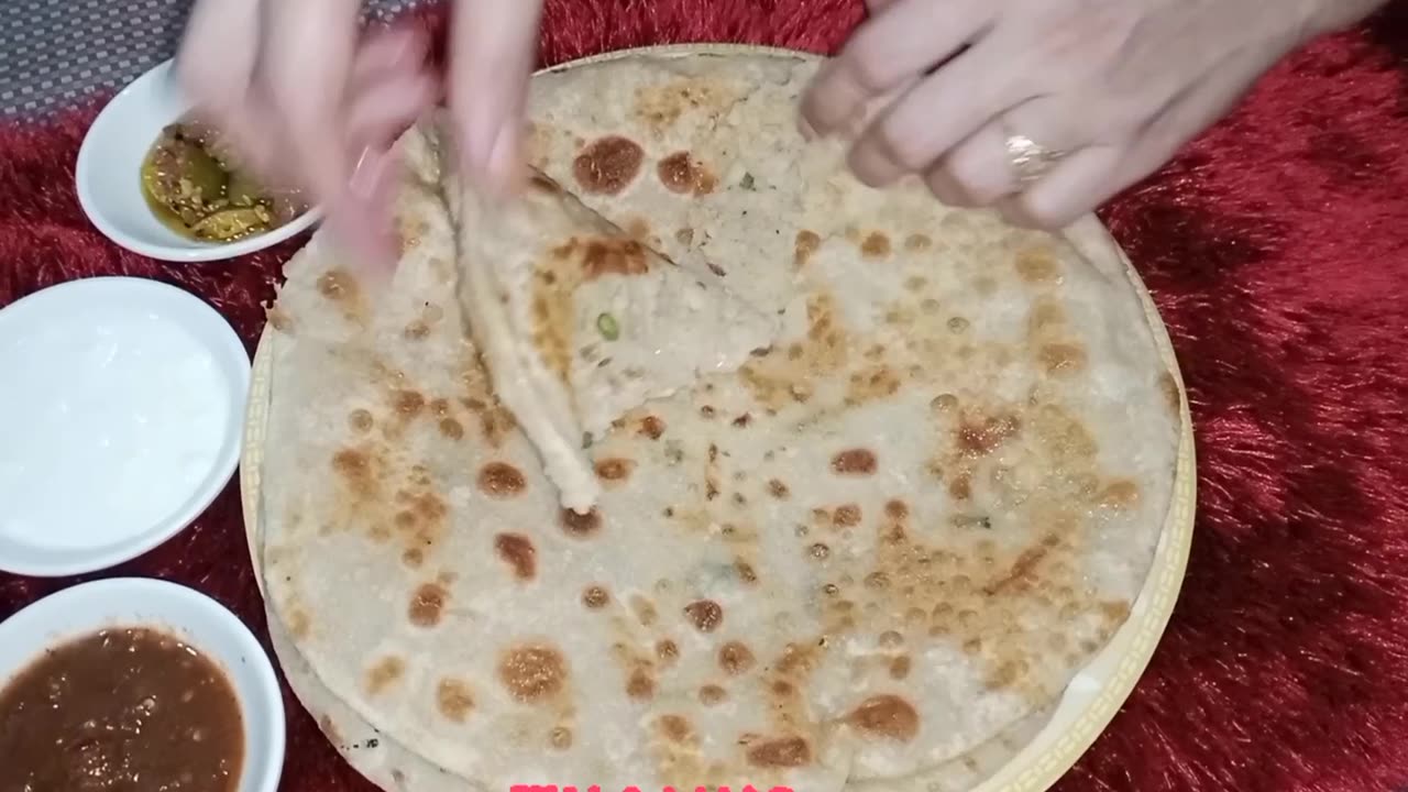 Aaloo Bharay Parathay Recipe