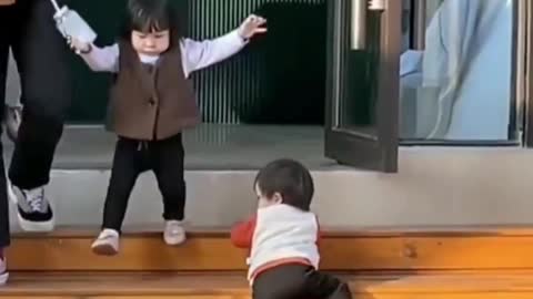 Foreign funny videos, funny moments of cute children, which can cure unhappiness