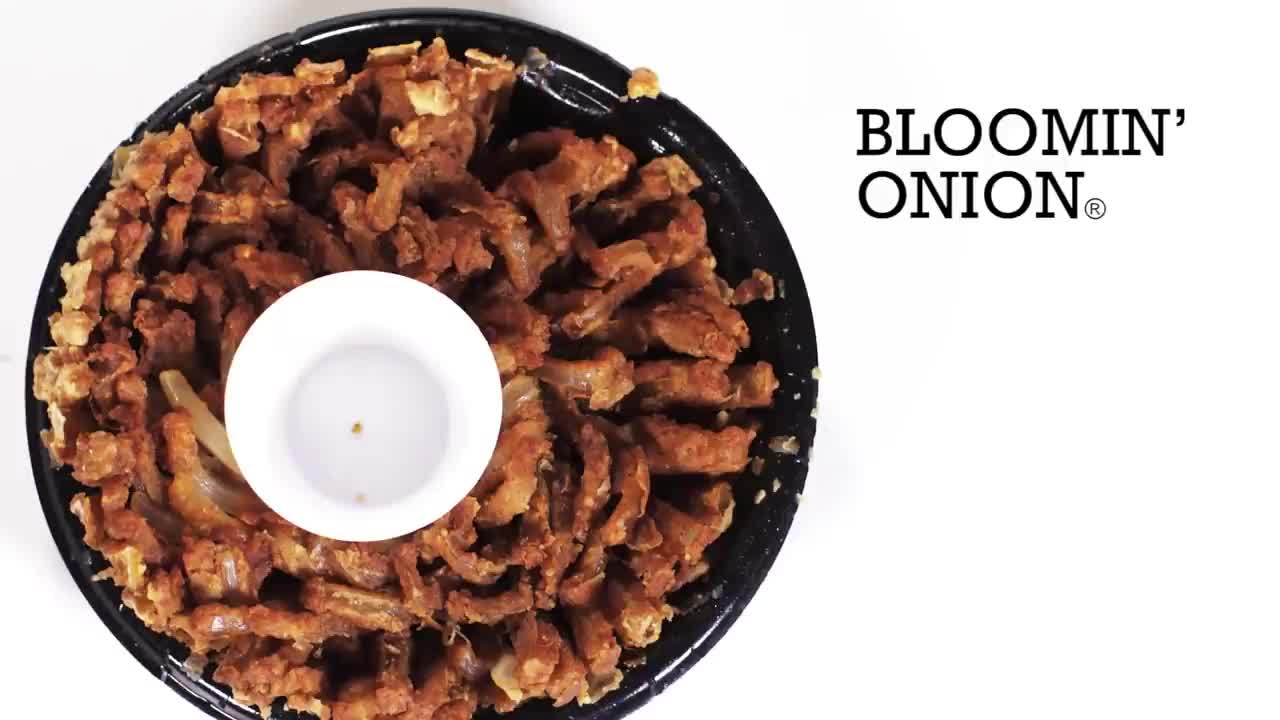Australians Try Australian-American Food