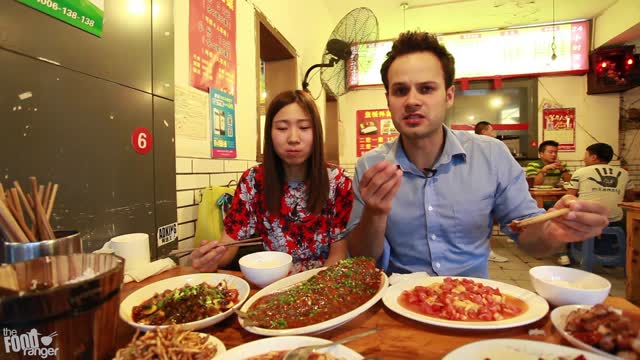 Dirty and Delicious Streetside Meals And Snacks | Sichuan, China