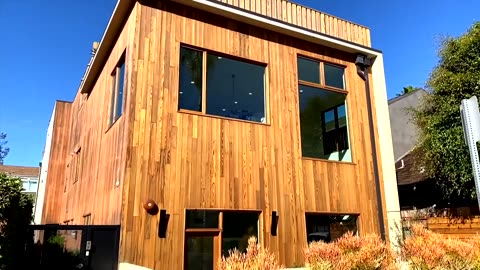 Spacious Contemporary in Venice, California