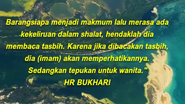 Barangsiapa menjadi makmum lalu merasa ada kekeliruan dalam shalat, hendaklah dia