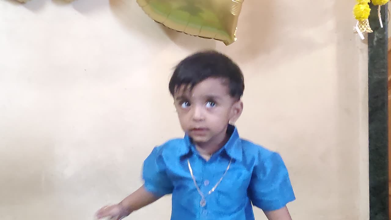 Kiaan dancing to Bollywood song