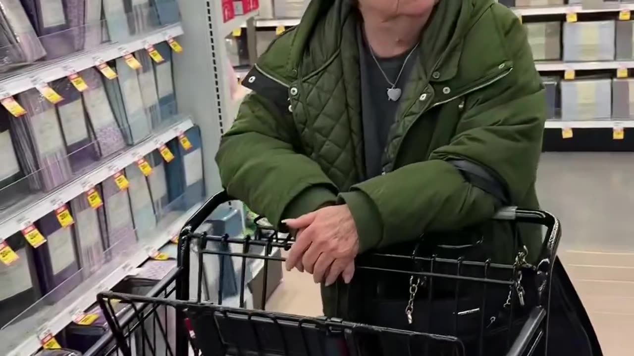 ANGRY GRANDMA GOES TO STORE! π΅πΌπ
