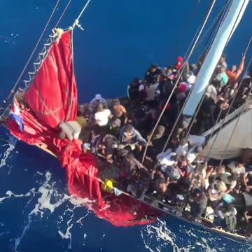 US Coast Guard interdicts Haitian boat carrying 390 migrants