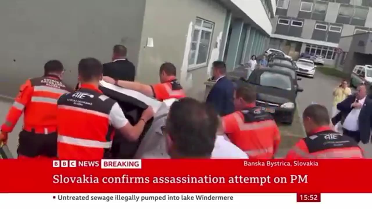 Slovakia Prime Minister Robert Fico arriving at the hospital in Banská Bystrica