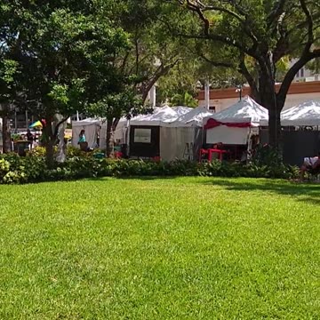 SARASOTA ARTS AND CRAFTS SHOW!