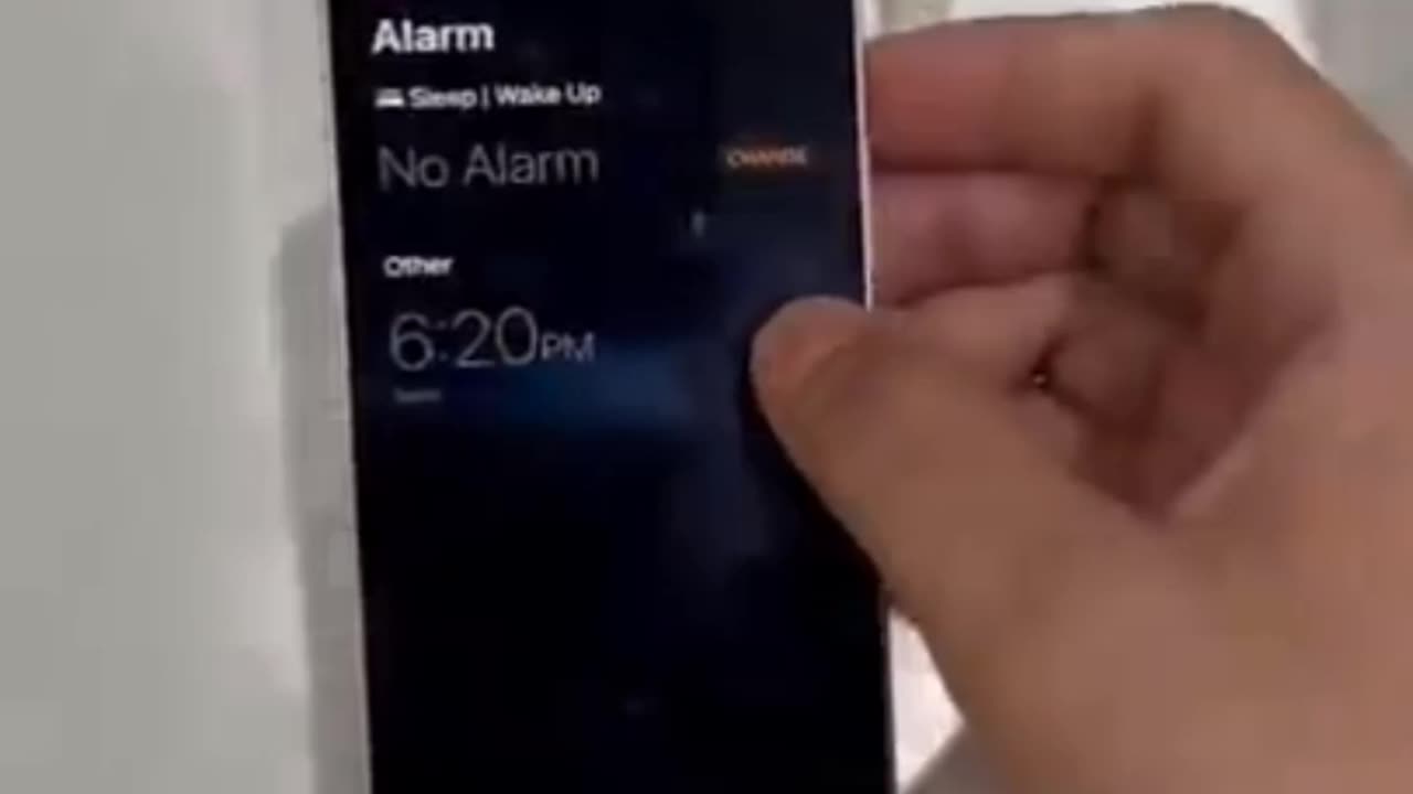 Alarm Prank in Apple store