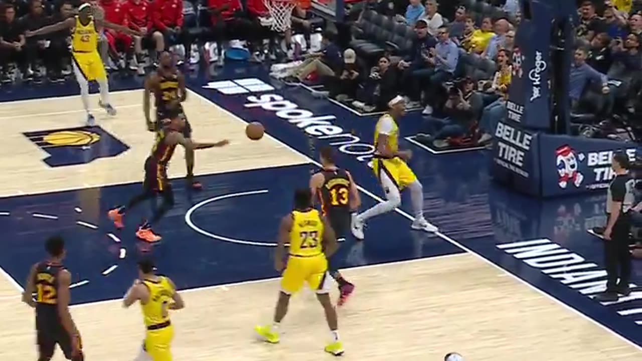 MYLES TURNER THROWS DOWN THE POSTER JAM 😱💥