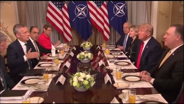 Trump Doing" Night Dinner in The White House