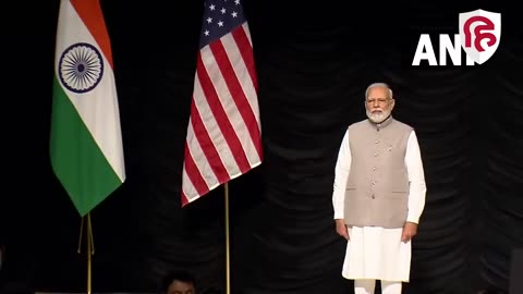 PM Modi America Visit : American Singer ने गाया National Anthem, PM Modi के छुए पैर | Mary Millben