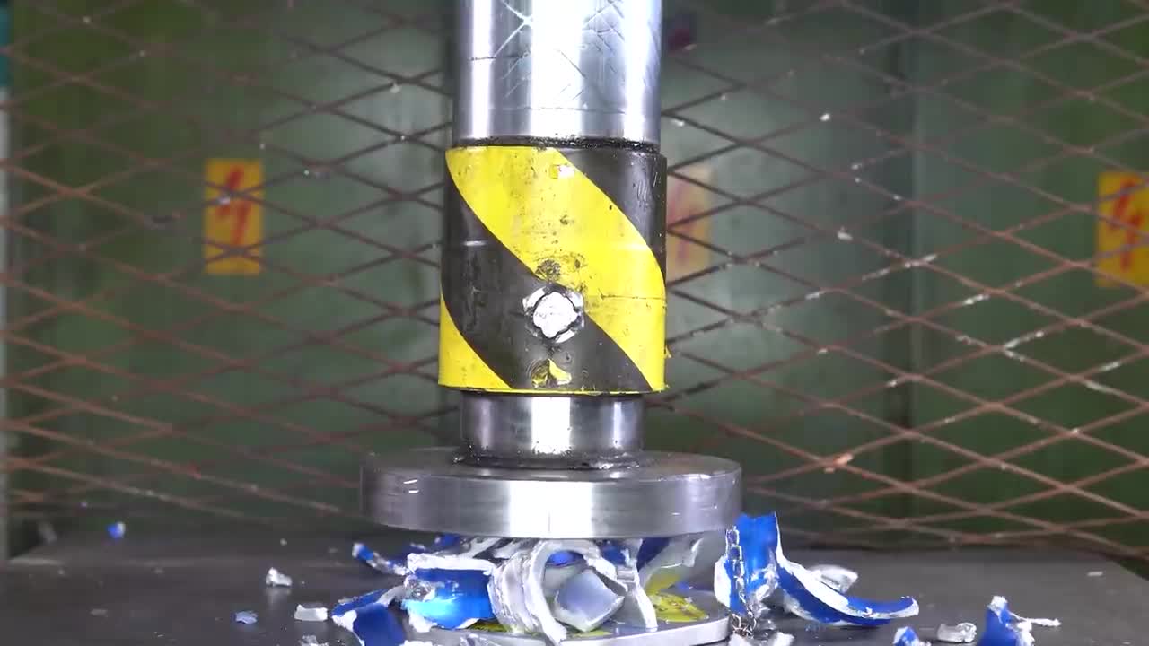 extreme hydraulic press