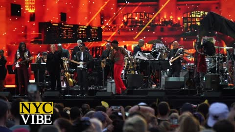 NYC Central Park Concert Halted when Lightning Struck Across the Sky