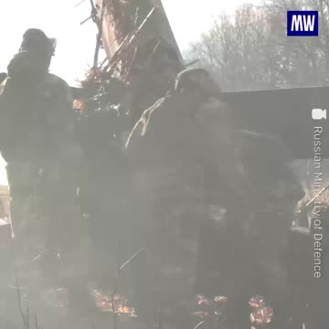 Take a look on 152-mm towed guns Gyacinth-B crews