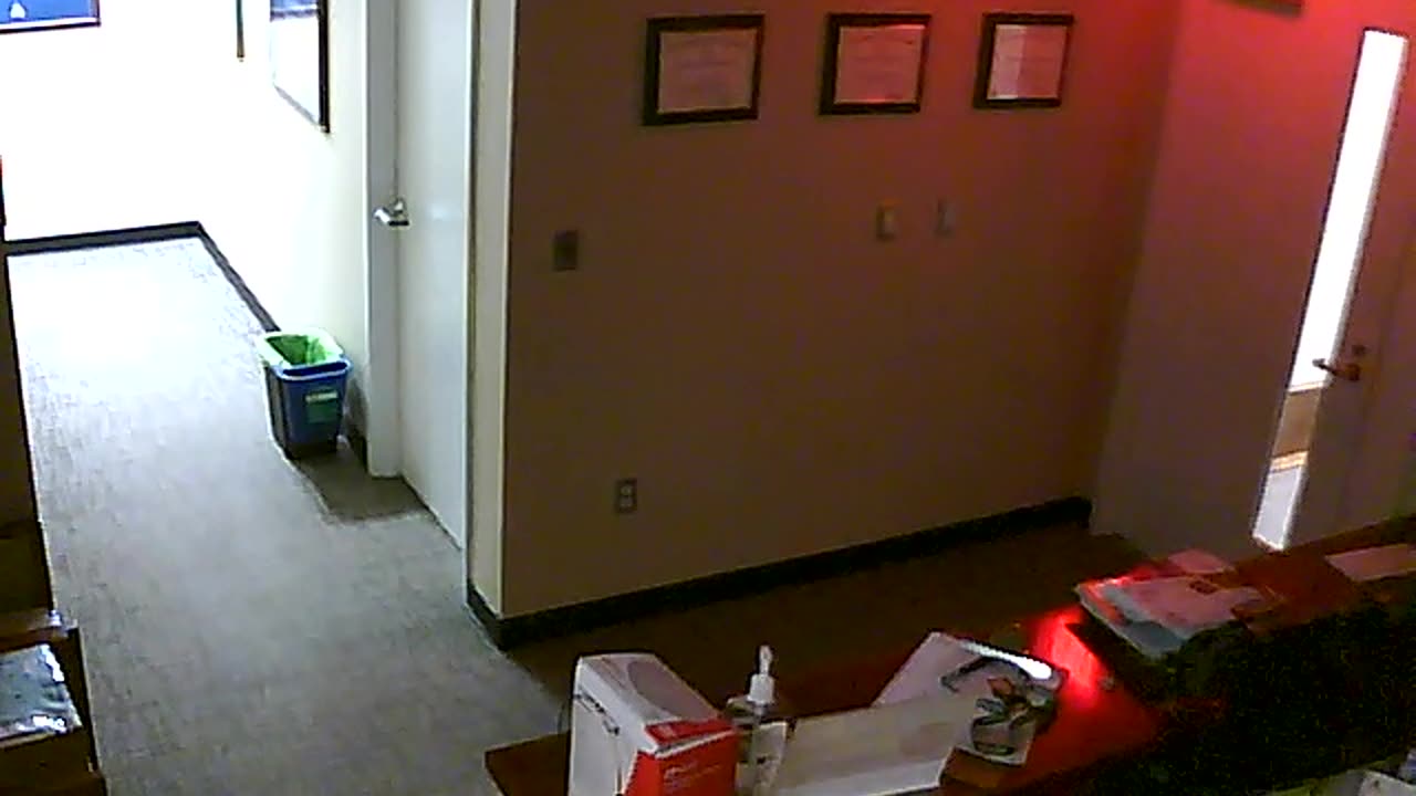 8027FCOB05Suite520AOC-OSPLobby_2021-01-06_09h40min01s777ms.mp4