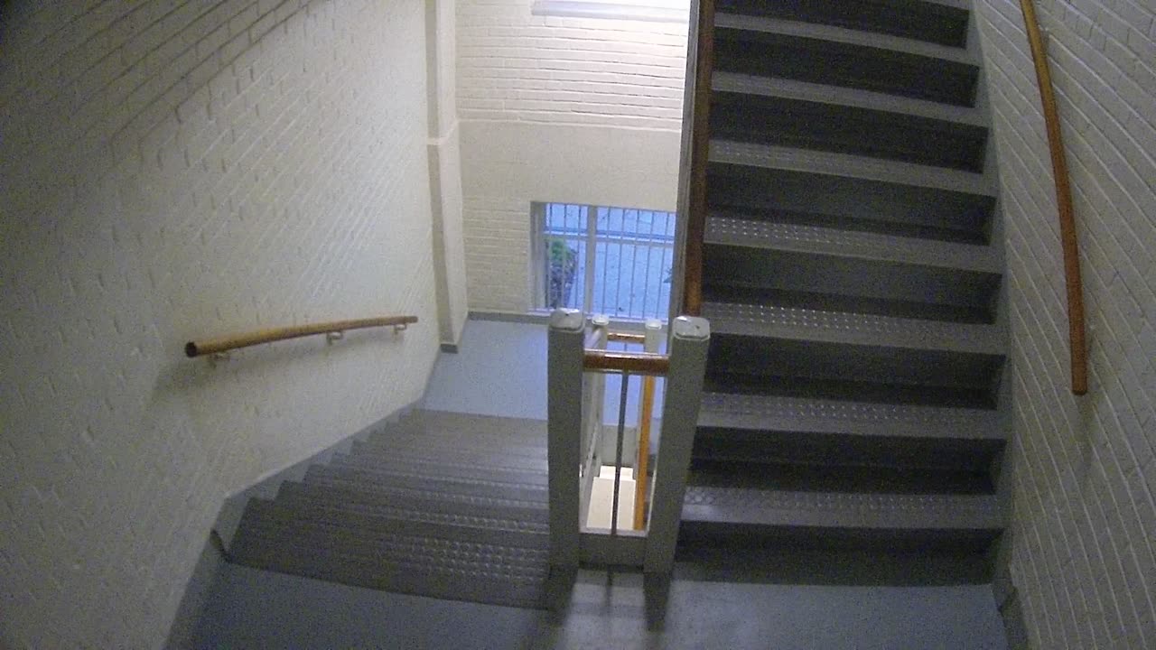 3883FHOB03Stair7_2021-01-05_16h53min42s947ms.mp4