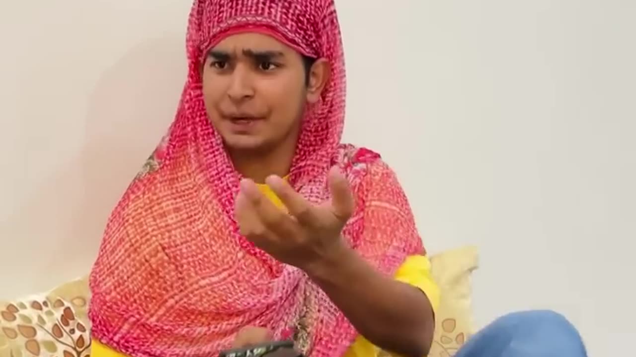 Alexa fail hai mummy ke samneπππ