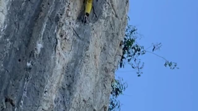 Classic Route Thunder Breaking the Mountain - Burning - Difficulty 5.11D