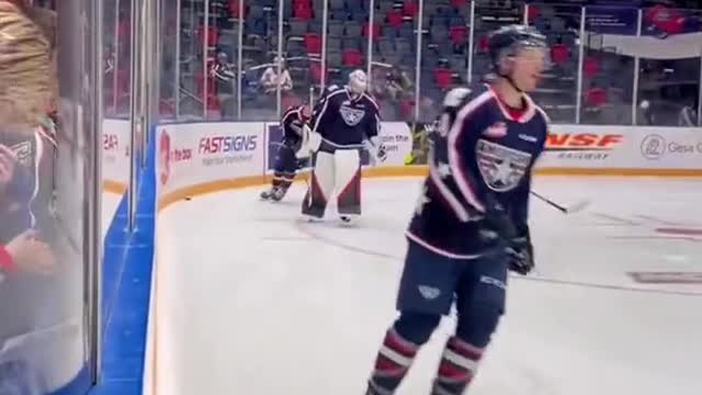 Drop your elite name and number combo. 👇#hockey (🎥 @tcamericans )