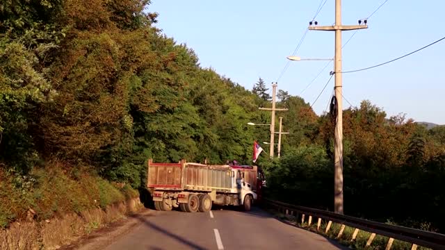 Kosovo shuts crossings after Serbs block roads