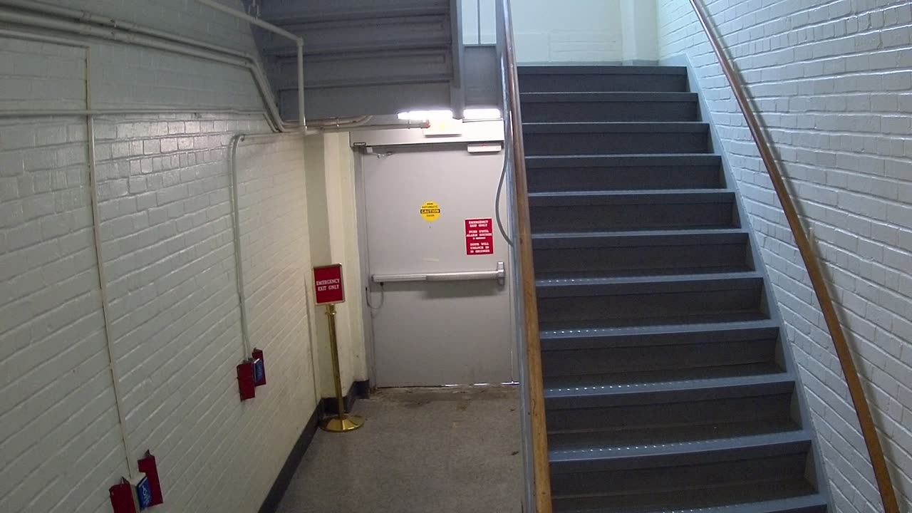 3872FHOB01Stair8_2021-01-06_11h50min30s863ms.mp4