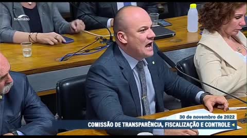 Tempos de excessão, golpe dado