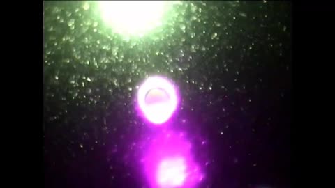 Biontech under microscope lights up with magnet!