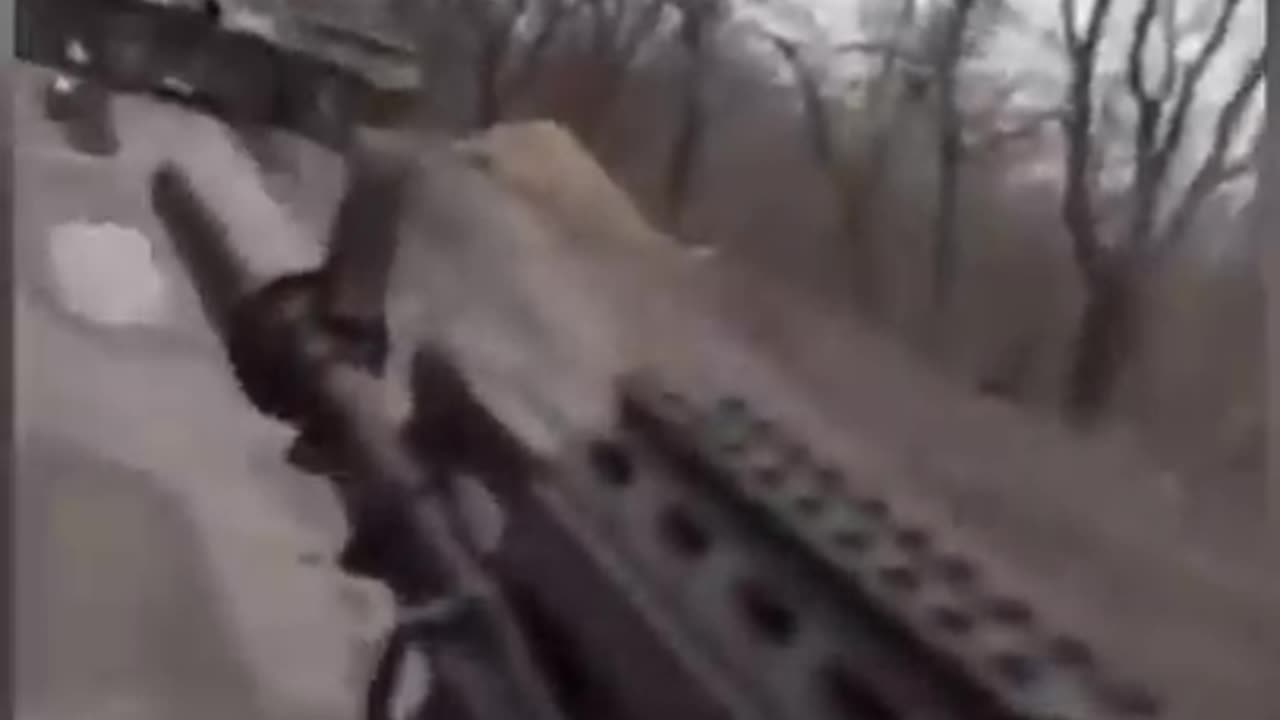 Ukraine Soldier's running down Russian convoy caught on camera #shorts #ukraine